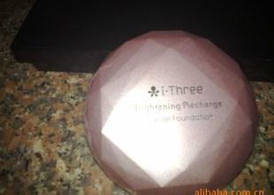 二手日用百貨 高溫自動(dòng)噴化妝品、日用品設(shè)備轉(zhuǎn)讓，可定制燙金絲印工藝